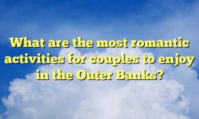 What are the most romantic activities for couples to enjoy in the Outer Banks?